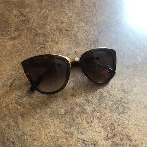 Francesca’s Cat eye sunglasses